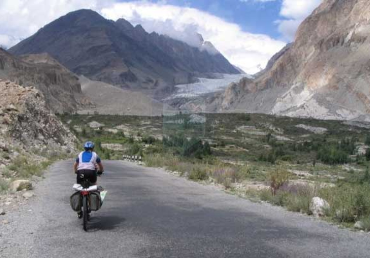 Karakoram Highway Cycling Tour